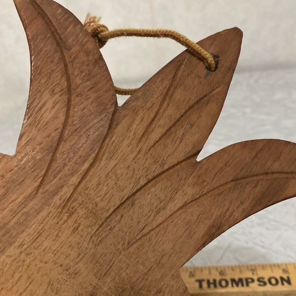 Solid Ozark Walnut-ware Wood Pineapple Cutting Board with leather hanger - Picture 7 of 8